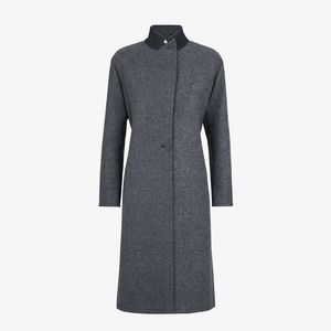 Manteau en laine gris foncé offre à 3500 Dh sur FENDI